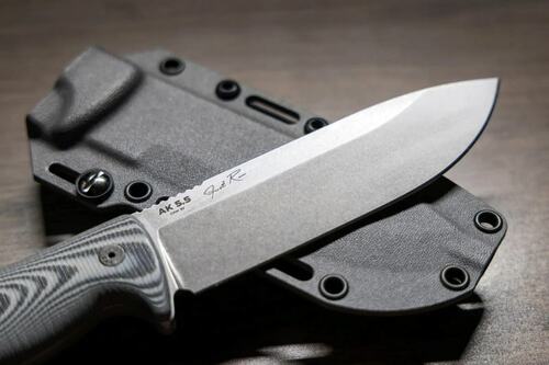 High-Quality Survival Knife with Sheath