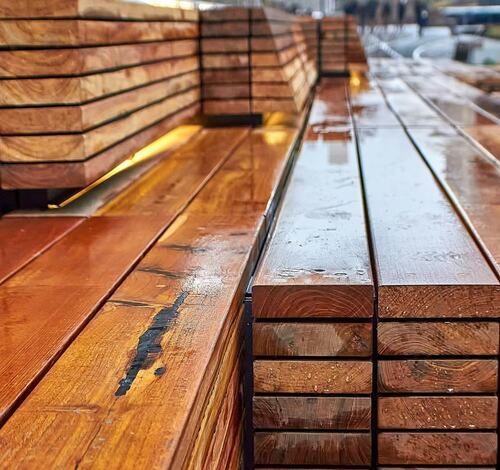 High-Quality Processed Lumber for Construction