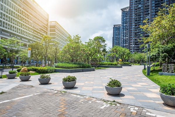 Commercial Landscape Trends to Make Your Business Stand Out